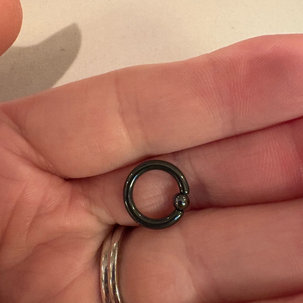 Black Niobium Circular Barbell w/ Hematite bead